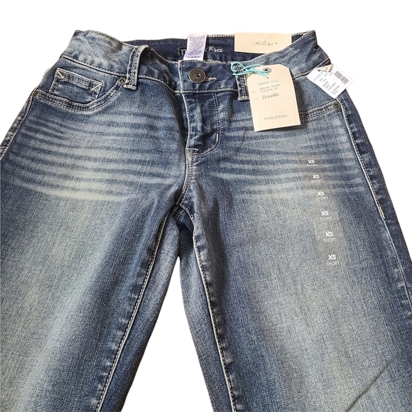 NWT Maurices blue white denim flex short jegging pants - Picture 4 of 12